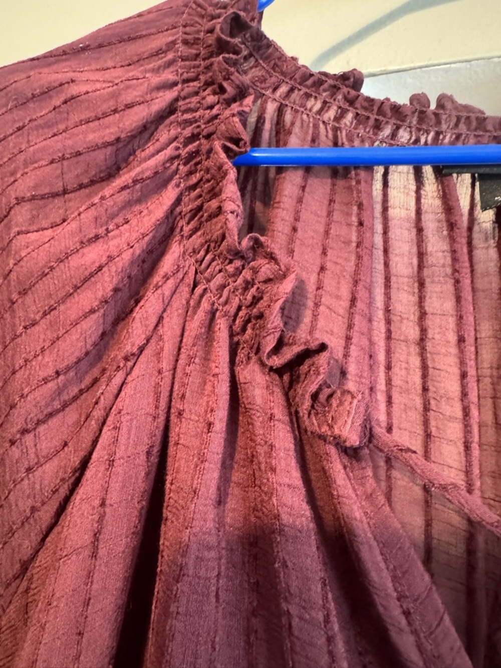 Torrid 5 / 5X Burgundy Boho Crinkle Gauze Blouse Ruffle Tiered Sleeve Hippie - Picture 2 of 8